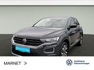 VW T-Roc, 2.0 TDI Style Active, Jahr 2022 - Wiesbaden