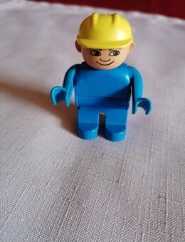 Lego Duplo Mann mit gelber Mütze und blauem Anzug - Neuburg (Donau)