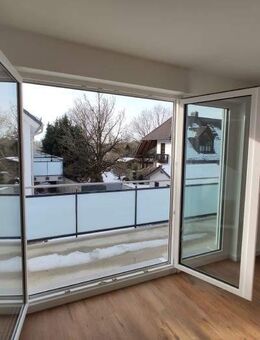 Helle 1,5-Zimmerwohnung (Nr. 18) im 1. Obergeschoss mit Balkon und Marken-EBK! - München