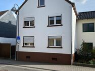 Mehrfamilienhaus mit Scheune und Stallungen, Nähe Bad-Neuenahr, mit diversen Nutzungsoptionen - Grafschaft