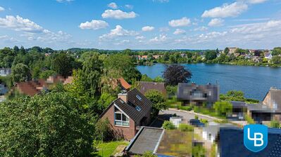 Dem See ganz nah - Einfamilienhaus mit Potential auf einem herrlichen Grundstück