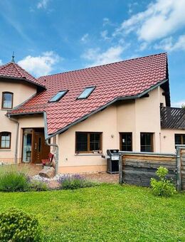 Modernisiertes Einfamilienhaus mit Wintergarten, großzügigem Garten und viel Platz - Bezugsfrei ab 01.10.2025 - Dohna