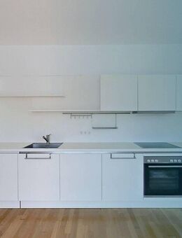 **STILVOLLES WOHNEN in Berlin-Schöneberg: Luxuriöse 3-Zimmer-Neubauwohnung mit Loggia, EBK und 2 Bädern** - Berlin