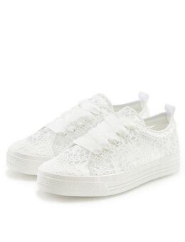 LASCANA Sneaker mit leichter Plateausohle und Spitze, Schnürhalbschuhe, Freizeitschuhe