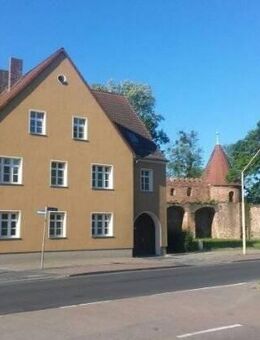 Gemütliche Dachgeschoßwohnung mit Klimaanlage und Einbauküche - Zerbst (Anhalt)