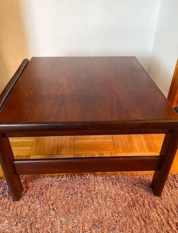 Massivholz Tisch - stabil und gepflegt - Eime