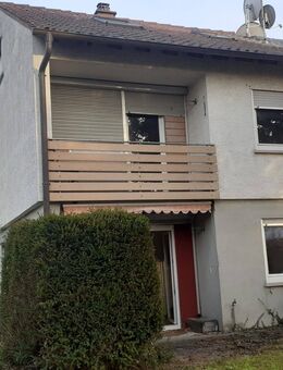 Reiheneckhaus mit Potenzial in Ditzingen - Hirschlanden zu verkaufen - Ditzingen