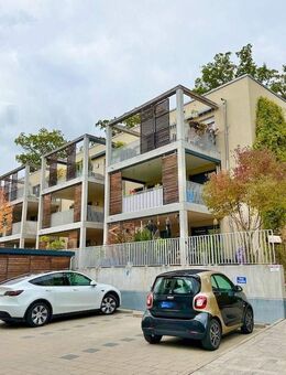 Schöne 4-Zimmerwohnung mit Balkon, EBK und zwei TG-Stellplätzen Zirndorf Alte Veste - Zirndorf