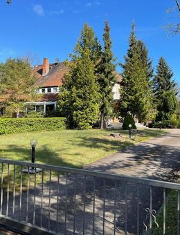 Stilvolle Villa am Waldrand, mit herrlichem Grundstück, Teich, Nebengelass, Kamin uvm. - Jessen (Elster)