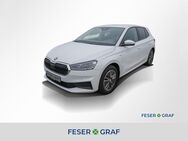 Skoda Fabia, 1.0 TSI Tour EPH, Jahr 2023 - Magdeburg