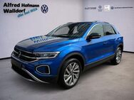 VW T-Roc, 1.5 TSI Move, Jahr 2023 - Walldorf (Baden-Württemberg)