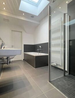 *** LOFT 4 Zimmer * Wohnung * Blick ins Grüne * Fußbodenheizung * Loggia * 10/25 *** - Chemnitz