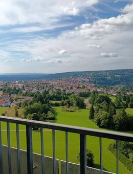 1 Zimmer-Wohnung mit Balkon im 15. OG eines Apartmenthauses mit Panoramablick auf Freudenstadt. - Freudenstadt