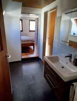 Gepflegtes Haus mit Garage, kleinem Hof ! ohne Garten ! in Scheinfeld, Ortsteil Kornhöfstadt.! - Scheinfeld