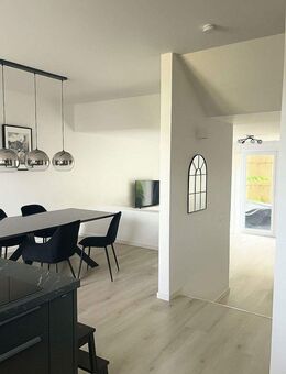 Modernes Reihenhaus mit 7 Zimmern in traumhafter Waldrandlage - energieeffizient & provisionsfrei - Wilhelmsfeld