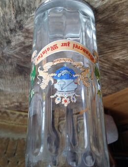 Schöner Halbliter-Glaskrug der Hausbrauerei zur Mainkur - Frankfurt (Main)
