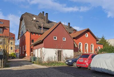 Mehrfamilienhaus mit Gewerbe 9 Wohnungen + 1 Gewerbeeinheit in historischem Gasthaus-Gebäude in 79183 Waldkirch-Kollnau