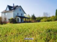 Einfamilienhaus mit Terrasse und Carport - Bad Düben