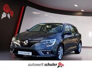 Renault Megane, 1.2 Grantour TCe Life, Jahr 2018 - Villingen-Schwenningen