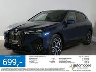 BMW iX, xDr 50 Sportpaket Laser 2Achs, Jahr 2024 - Paderborn