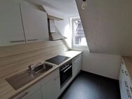 Freundliche 3,5-Zimmer-Dachgeschosswohnung mit Einbauküche in Geislingen an der Steige - Geislingen (Steige)
