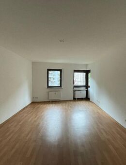 Zentral gelegene 2-Zimmer-Wohnung mit einer U-Bahn-Station direkt vor der Haustür - Nürnberg