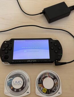 Playstation Portable 2000 Schwarz inkl 2 Spielen & Original Ladekabel / Bastler / Ersatzteile / Teil-Defekt - Hamburg