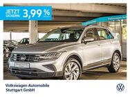 VW Tiguan, 2.0 TSI Life, Jahr 2022 - Stuttgart