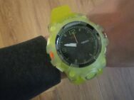 Sportliche Digitaluhr von SMAEL in Fluorescence Grün - Radevormwald (Stadt auf der Höhe)