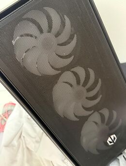 Gaming pc 5070Ti AmdRyzen 5 7600X3D - Hüllhorst