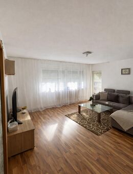 Lichtdurchflutete 4-Zimmer-Stadtwohnung in ruhiger Lage - Ulm Mitte, mit Erbbaurecht - Ulm