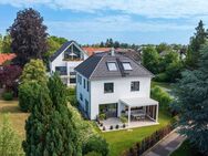 Familientraum in ruhiger Lage. Stilvolles Haus mit schönem Garten. - Unterhaching