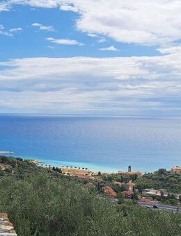 Landhaus mit unverbaubarer Mittelmeersicht in Imperia Italien zu verkaufen - Berlin