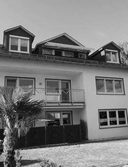 Helle Etagenwohnung mit Balkon und eigenem Gartenanteil! - Eltville (Rhein)