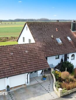 Wohnen mit Weitblick! Großzügiges Familienanwesen mit Einliegerwohnung und Garten - Burgoberbach