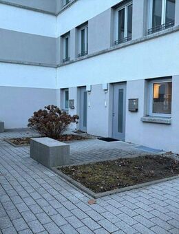Neuwertige 3,5-Zimmer Maisonette-Wohnung mit eigene Garten! - Blaustein