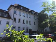 KL-Nähe Stadtpark - Attraktive Altbauwohnung mit 2 Zimmern, Küche, Bad und Balkon im 2. OG - Kaiserslautern