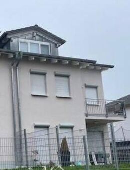 Wunderschöne DHH mit Garage in 67686 Mackenbach ab 10. 05. 2024 zu vermieten, Kinder willkommen - Mackenbach