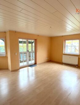 Großzügiges Wohnen: 4-Zimmer Eigentumswohnung mit Einliegerwohnung, Garten & Balkon in Niederzell - Schlüchtern
