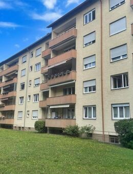 Charmantes Sanierungsobjekt mit Potenzial in Augsburg-Göggingen - 2-Zimmer-Wohnung mit Erbbaurecht - Augsburg