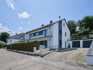 2025 Kernsaniertes Zweifamilienhaus mit Dachterrasse & Garten in ruhiger Lage von Bogen - Bogen