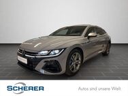 VW Arteon, 2.0 TSI Shootingbrake, Jahr 2022 - Wiesbaden