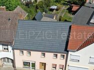 186m² gr. Stadthaus in Marktplatznähe von Lützen, Ladeneinheit, gr. Garten, Garage, über 787m² GrSt. - Lützen
