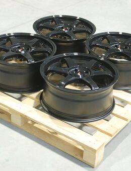 Japan Racing JR3 18x8 ET40 Felgenset SET-JR#469 - Neuhaus (Inn)