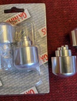 2 Paar Lenkergewichte von SHIN YO für diverse HONDA-Motorräder in Silber, OEM-Style, 161-021, 1 Paar in OVP, 1 Paar ausgepackt aber unbenutzt, Versand gegen Aufpreis möglich, 12 € pro Paar, Total 20,- € - Unterleinleiter