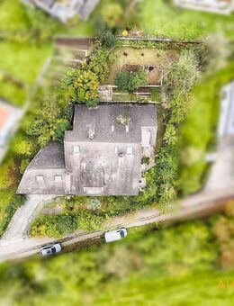 SOFORT FREI: Großzügiger Bungalow mit Einliegerwohnung, weitläufigem Grundstück und einmaligem Blick - Bruckberg (Regierungsbezirk Niederbayern)