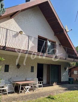 Großes Grundstück - großes Anwesen mit 2x 4-Zimmer-Whg. in ruhiger und sonniger Lage in Riegel !! - Riegel (Kaiserstuhl)