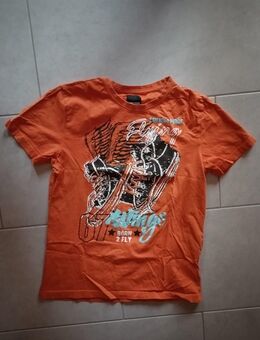 verschiedene Herren-T-Shirts zu verkaufen *Größe M* - Walsrode