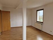 Gemütliche 3 -Zimmer Wohnung in Boll mit EBK, an Paar oder Einzelperson zu Vermieten - Oberndorf (Neckar)