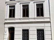 Preissenkung! Stilvolles Stadthaus mit Investitionsbedarf in Eschweiler - Eschweiler